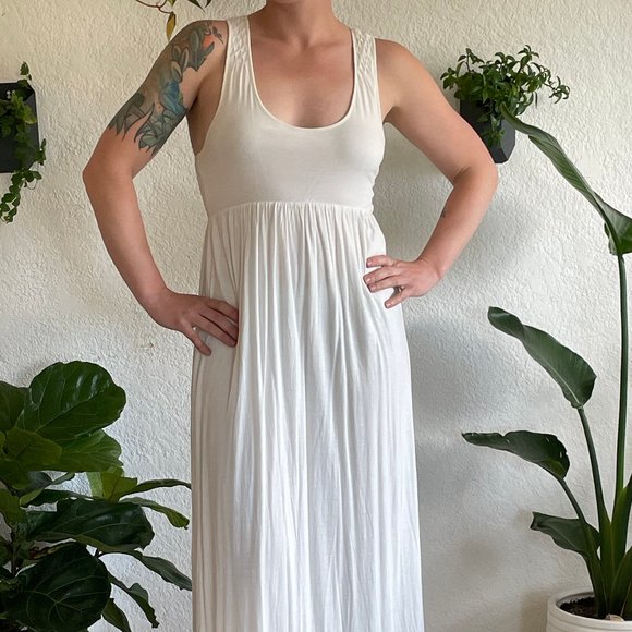 White Maxi Dress - Picture 4 of 7